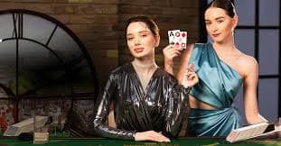 Meja Casino Hold'em live glamor4d dengan dealer profesional
